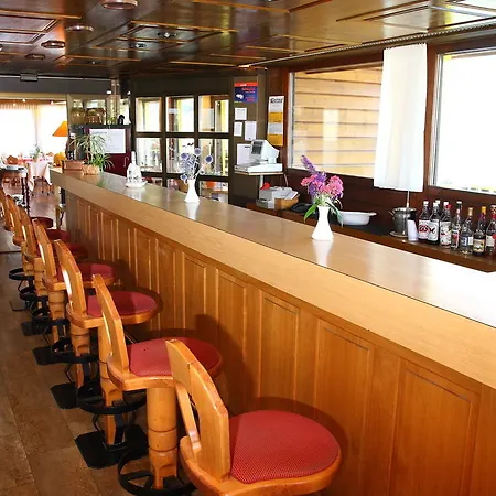 De L'ardeve Ovronnaz