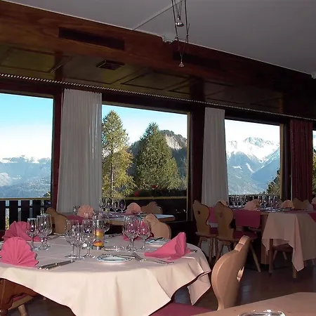 De L'ardeve Inn 3*
